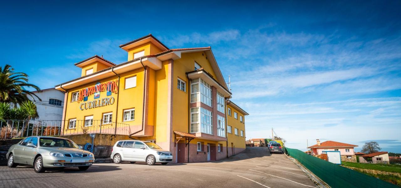 Apartamentos กูดีเยโร ภายนอก รูปภาพ