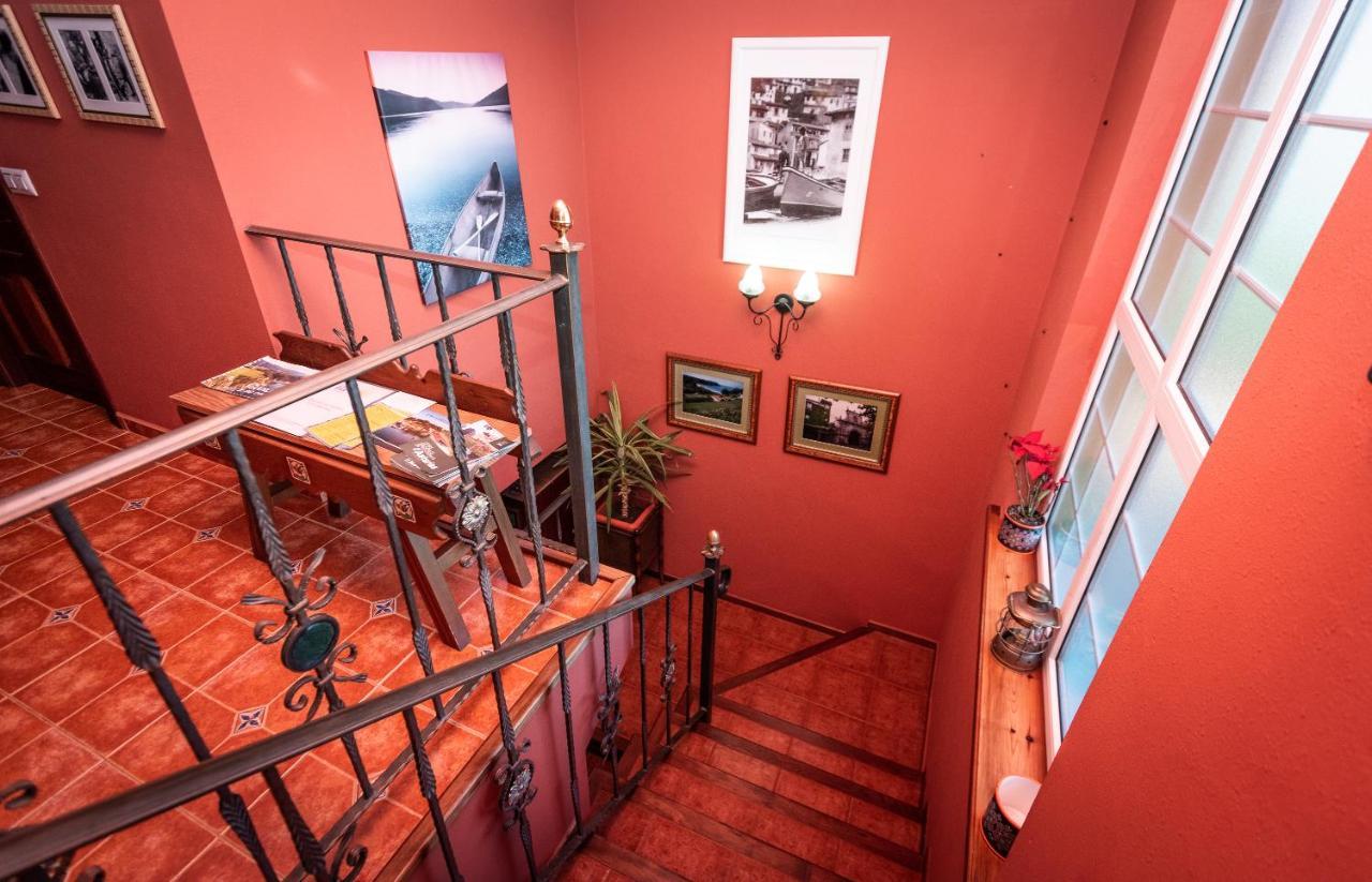 Apartamentos กูดีเยโร ภายนอก รูปภาพ